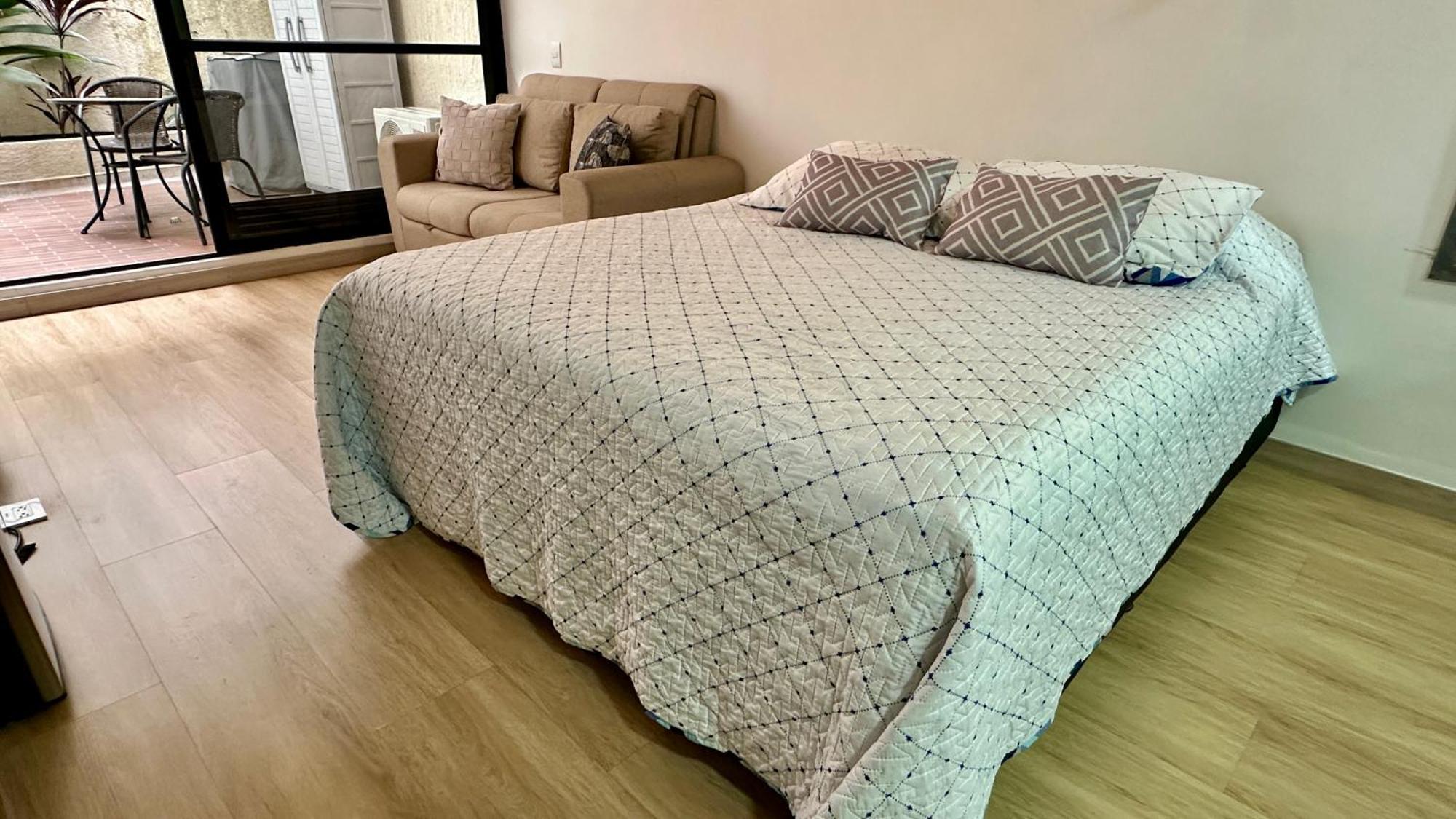 Prime Laureles Location With Air Conditioning Medellín Buitenkant foto